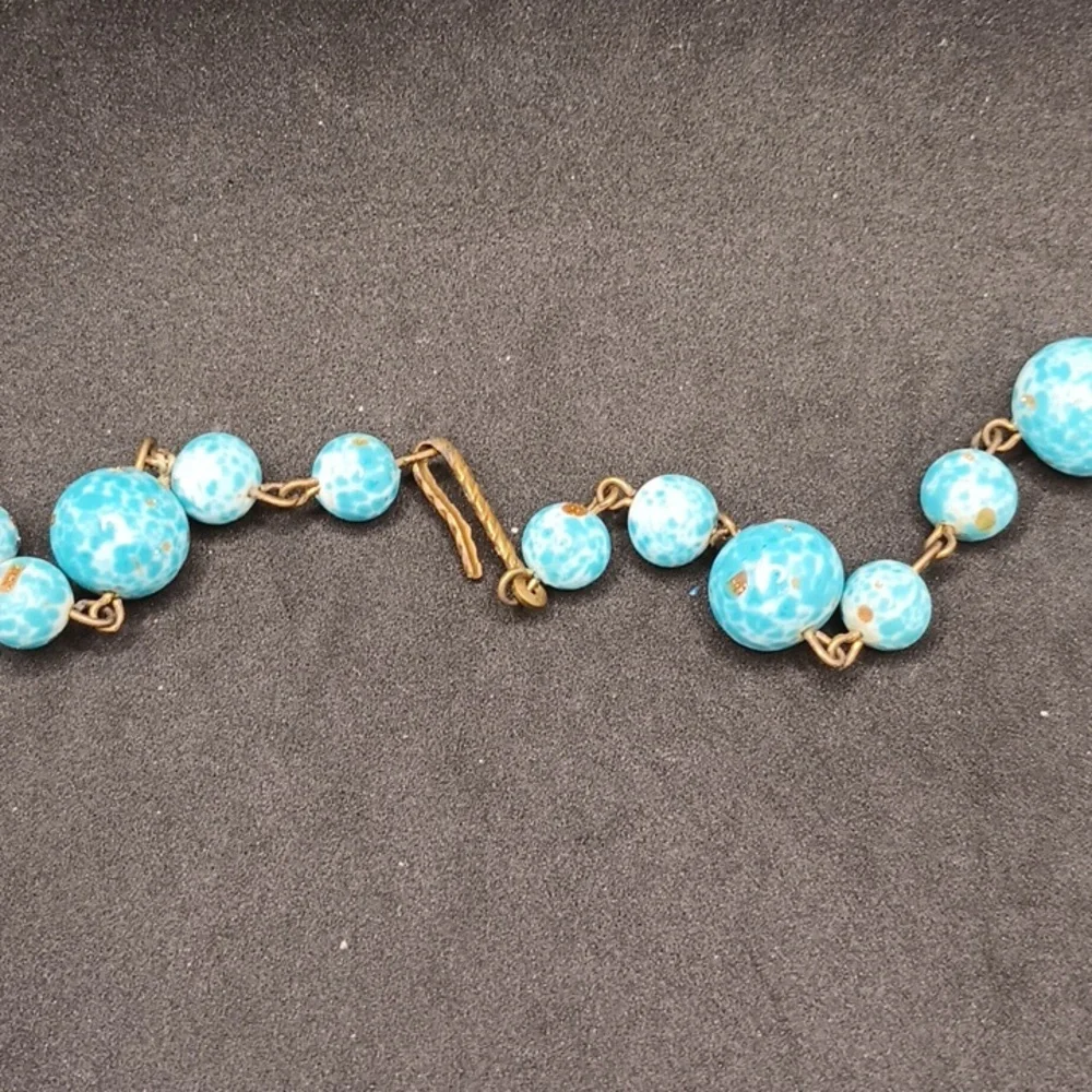 Vintage Turquoise Color Bead Cluster Necklace - Picture 3 of 3